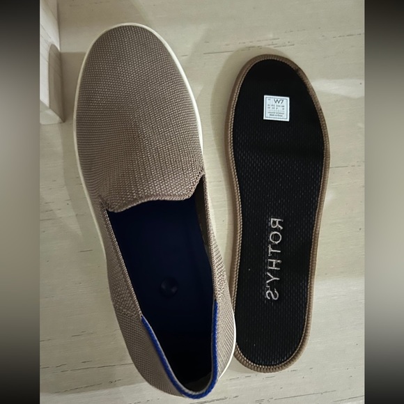 Rothy’s slip on sneakers Latte size womens 7 - Picture 3 of 6